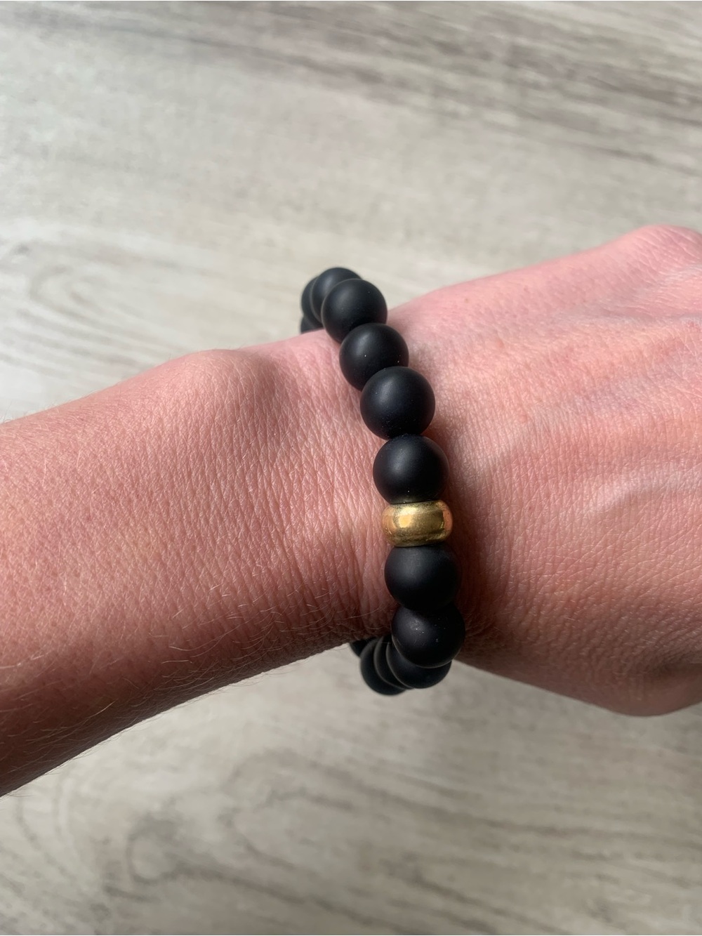 ✨ NIB Shivam 8" Genuine Gemstone Black Onyx Beaded Bracelet with brass bead - Picture 5 of 10
